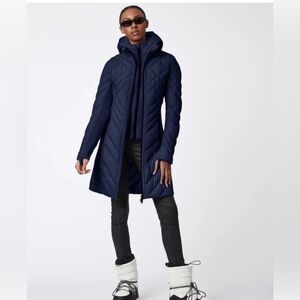 Bernardo performance women’s hooded puffer coat zip down in blue size XS